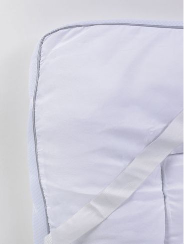 Pillow Top Queen Toque de Plumas BRANCO