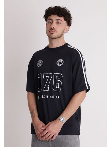 Camiseta oversized estampa 076