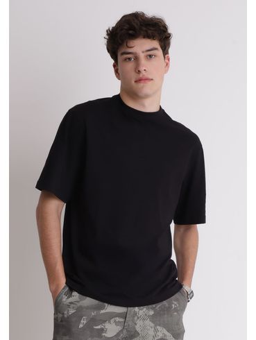 Camiseta básica over fit preta