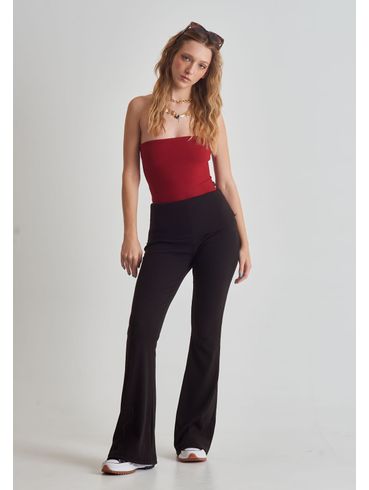 Body canelado sem alças