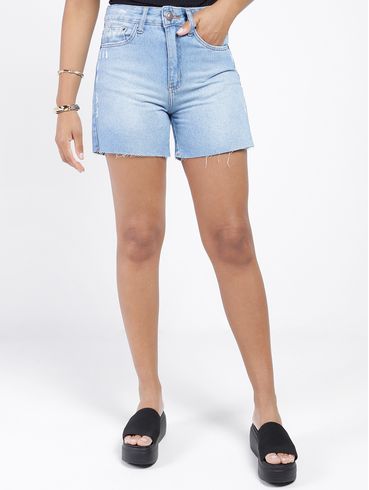 Short Jeans com Puídos Autentique Feminino AZUL CLARO