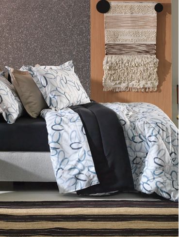 Edredom king Size Toque Acetinado Altenburg PRETO