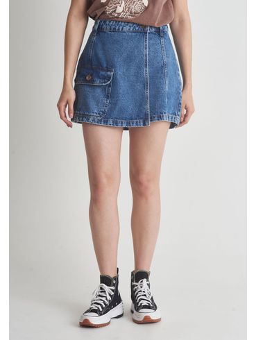 Saia jeans transpassada com bolso cargo