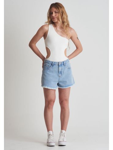 Short jeans brilhoso