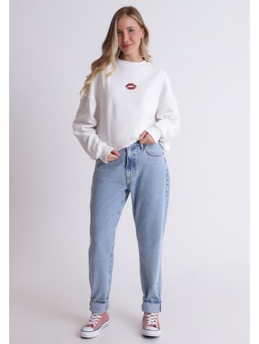Calça jeans mom cintura media