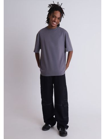 Camiseta básica over fit chumbo