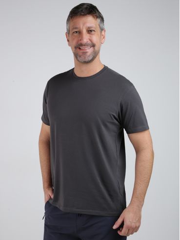Camiseta Básica Algodão Peruano Elétron Masculina CHUMBO