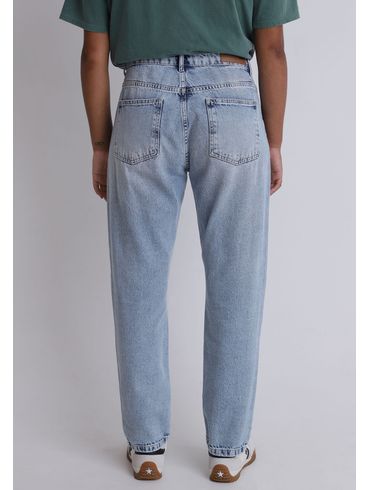 Calça jeans mom cintura alta