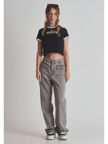 Calça jeans reta cintura alta bolsos cargo