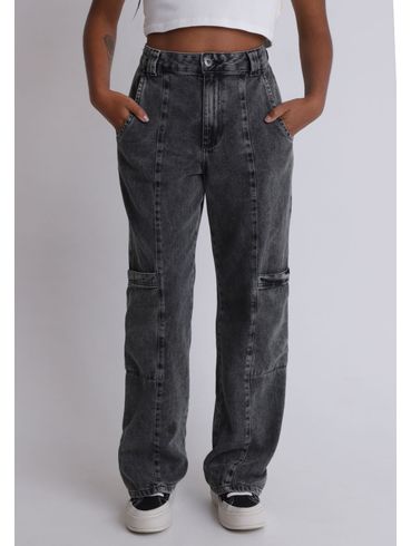 Calça Jeans Reta com Bolso Cargo Acid Wash